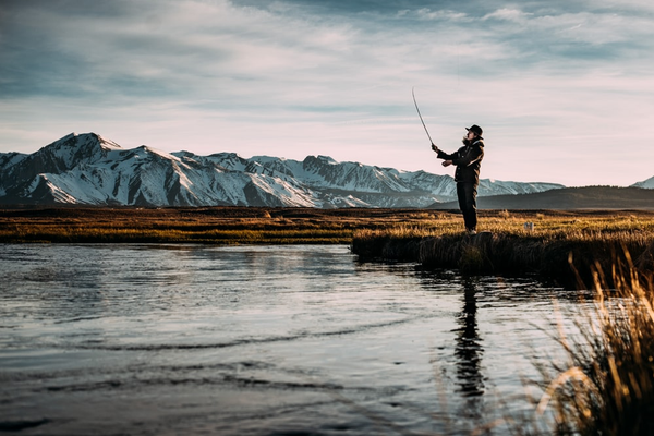 Nuevo estudio indica que los viajes de pesca son una excelente terapia para la salud mental